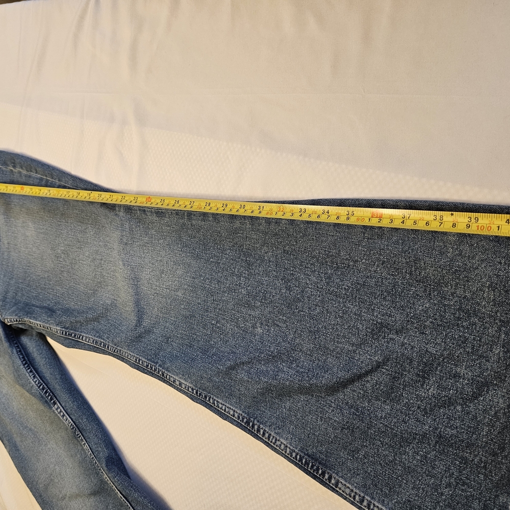 Curvy Vintage High Rise Flare Jeans- We The Free- NWT - Picture 7 of 7